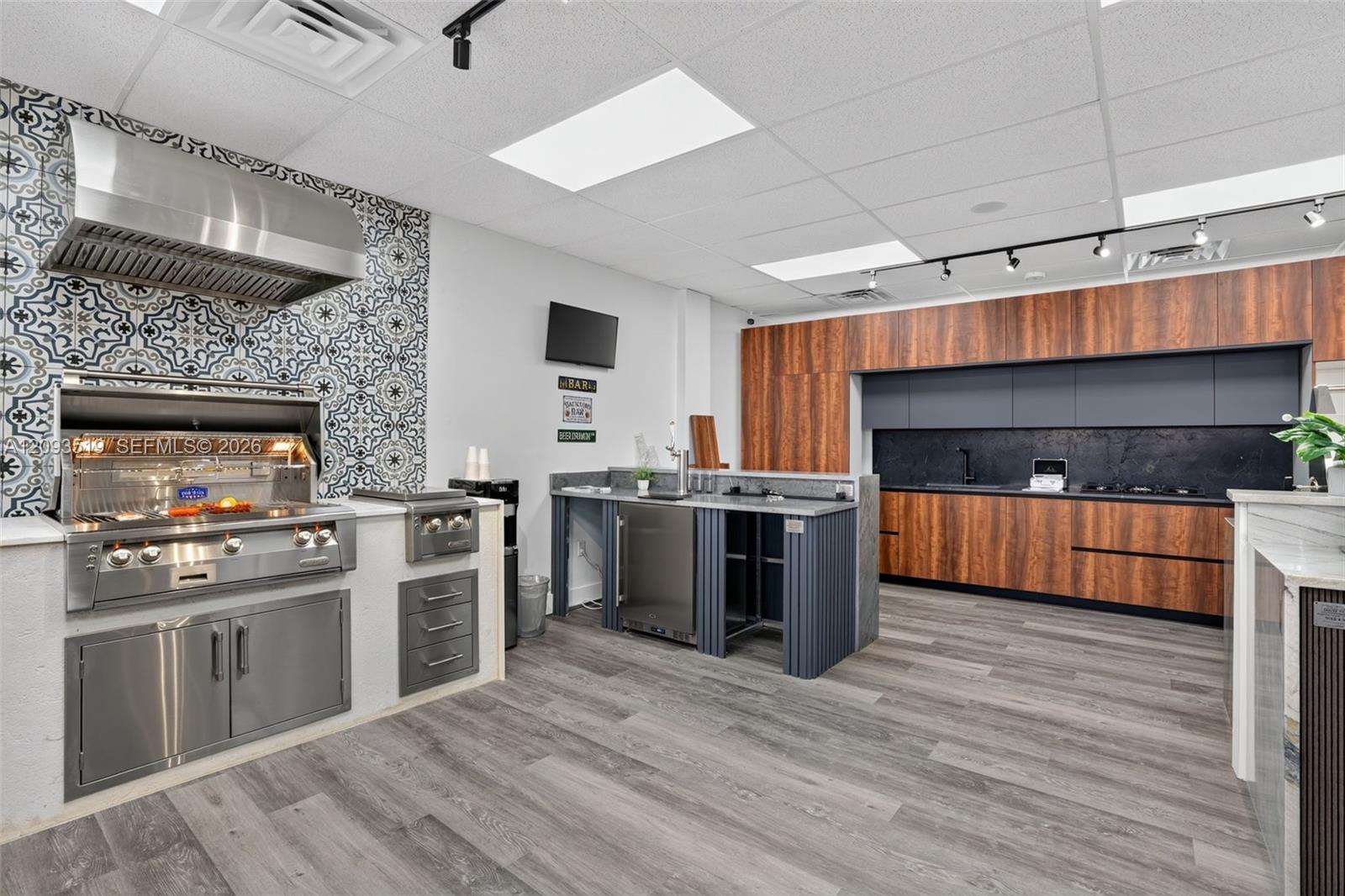 A12093519 Property Photo 11