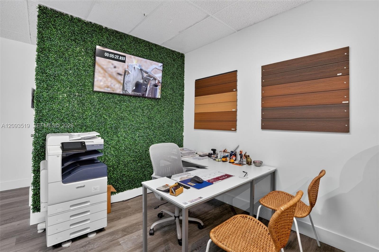 A12093519 Property Photo 18