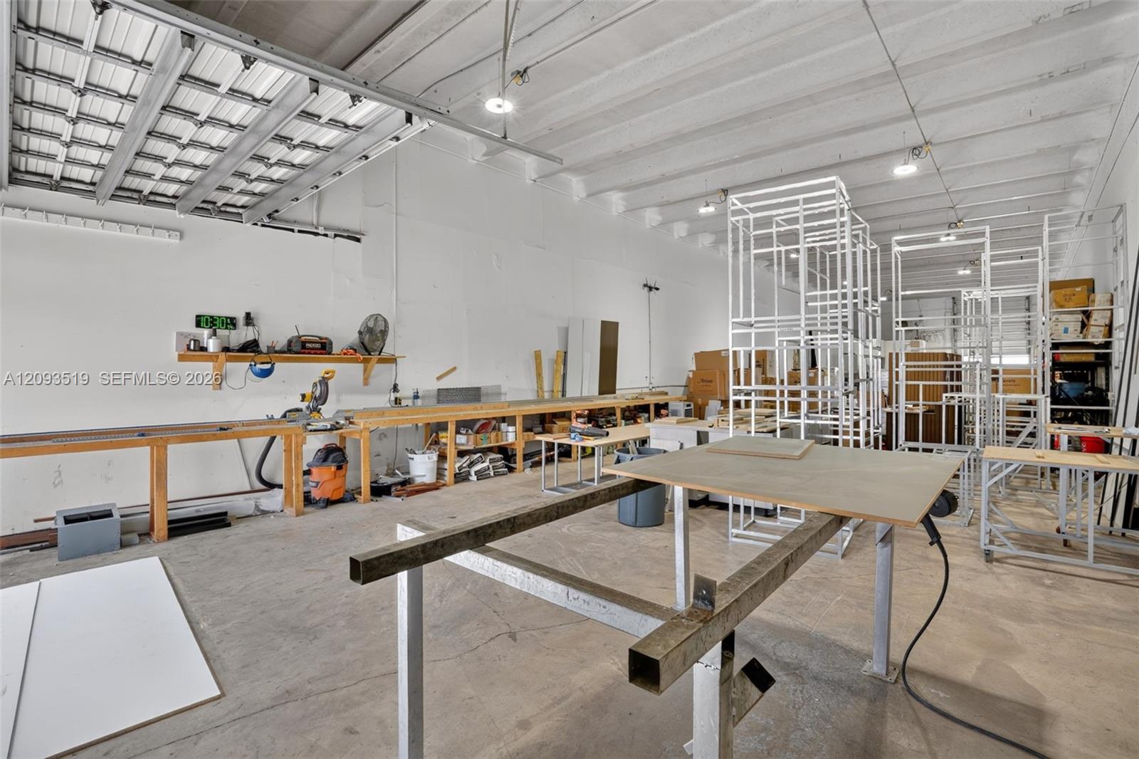 A12093519 Property Photo 26