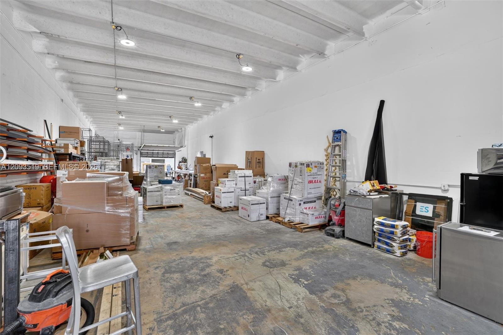 A12093519 Property Photo 30