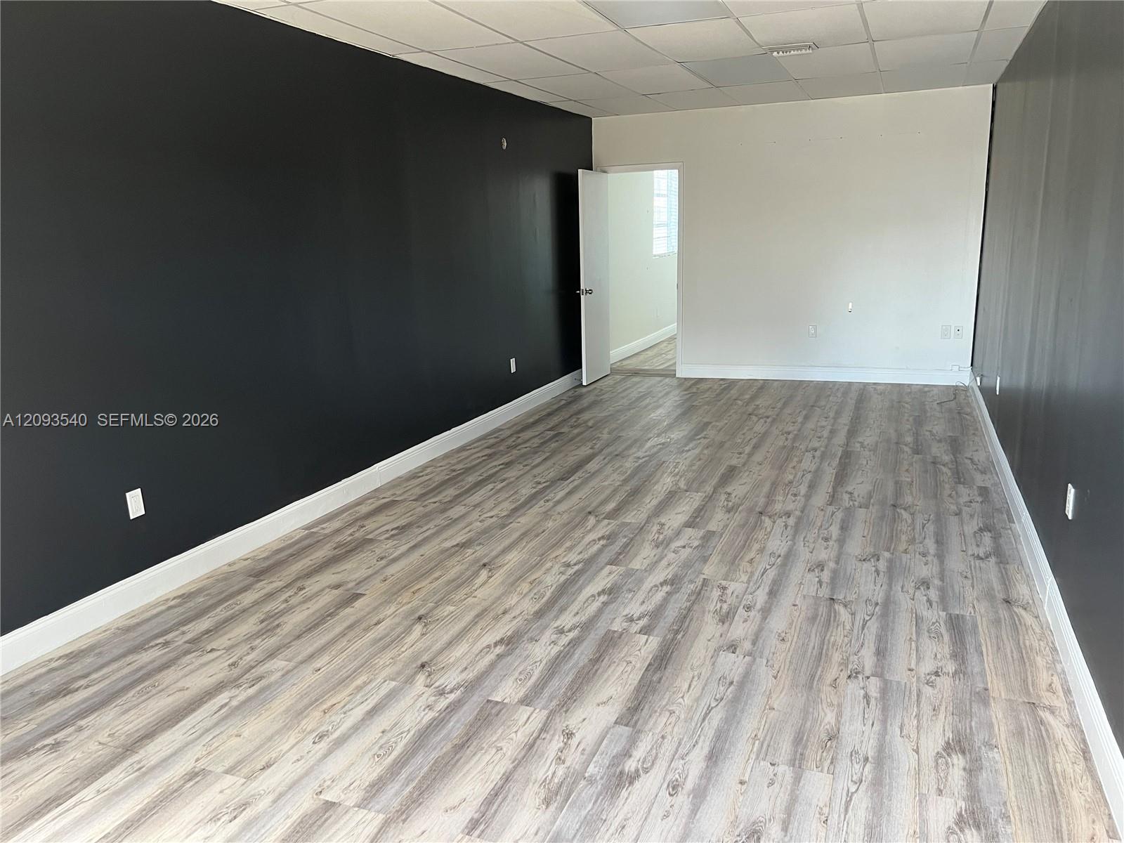 10527 SW 40th Street FOR OFFICE ONLY Property Photo 1