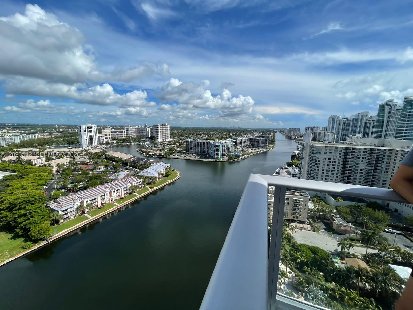 4010 S Ocean Drive R1902 Property Photo 1