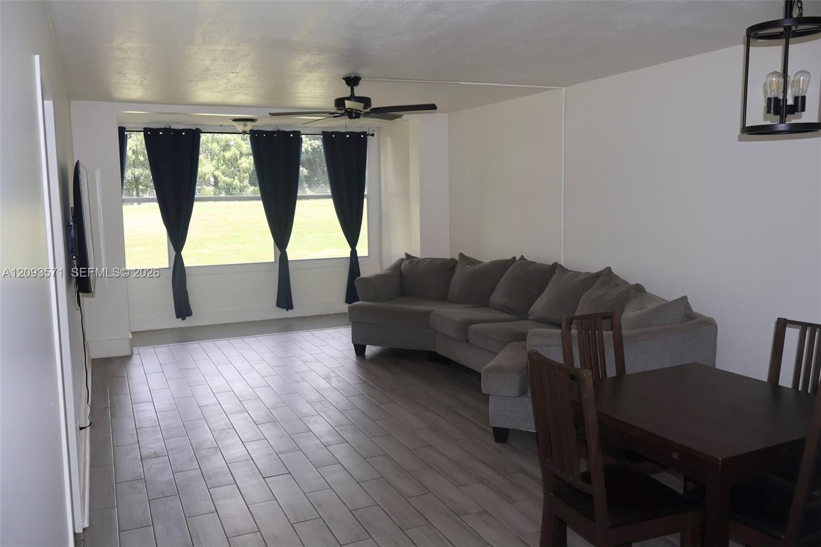 A12093571 Property Photo 8