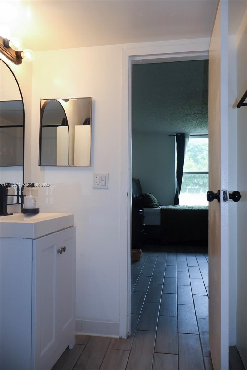 A12093571 Property Photo 14