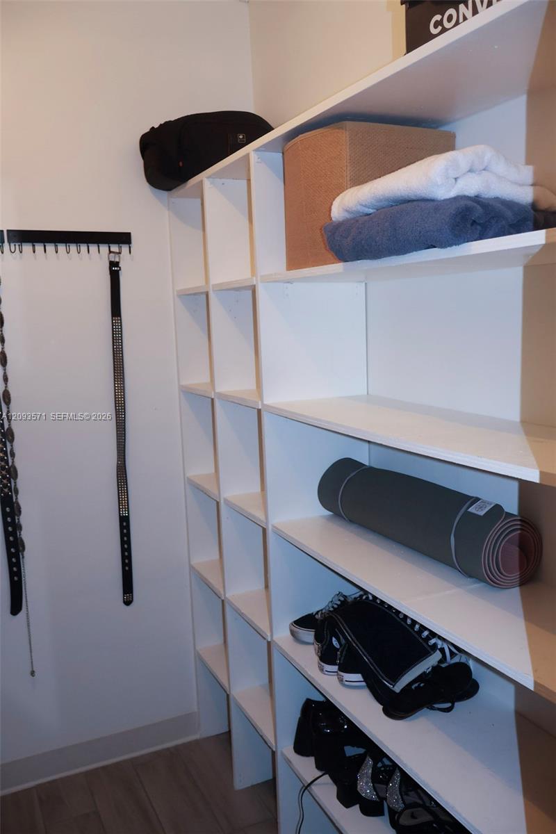 A12093571 Property Photo 17