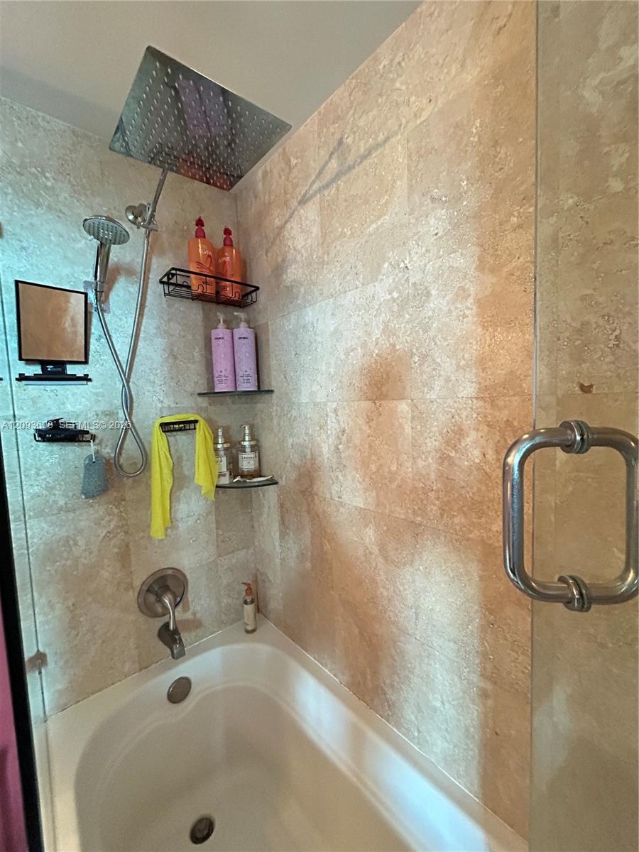A12093600 Property Photo 13