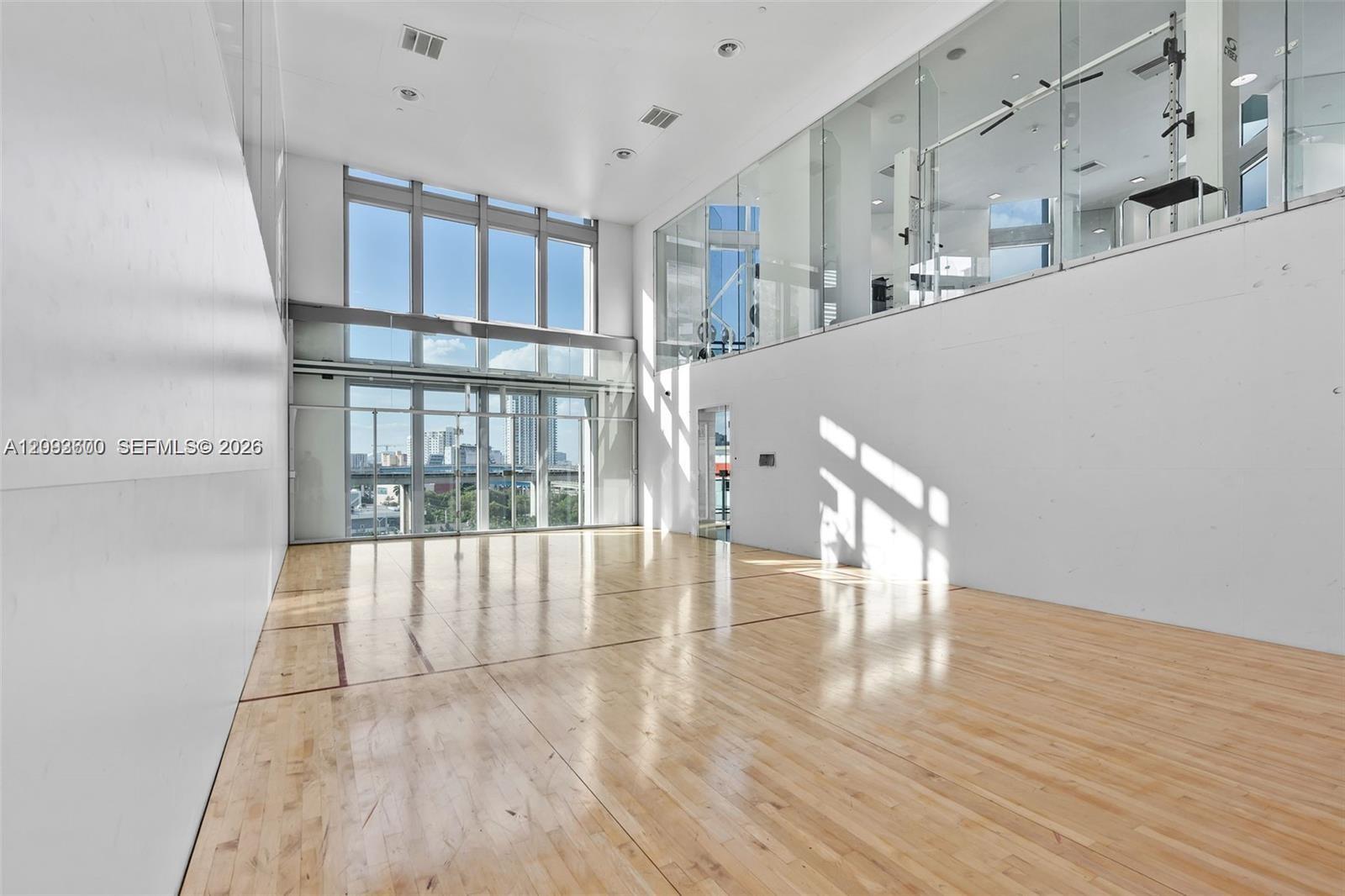 A12093600 Property Photo 19