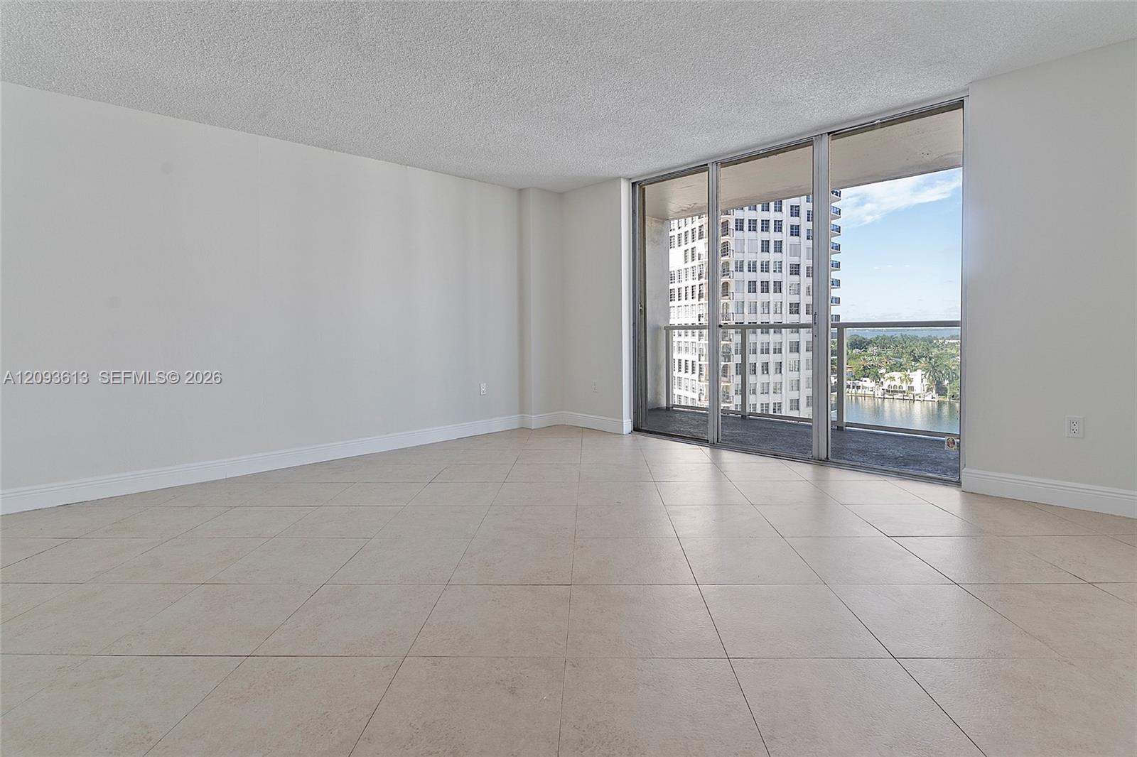5701 Collins Avenue 1007 Property Photo 3