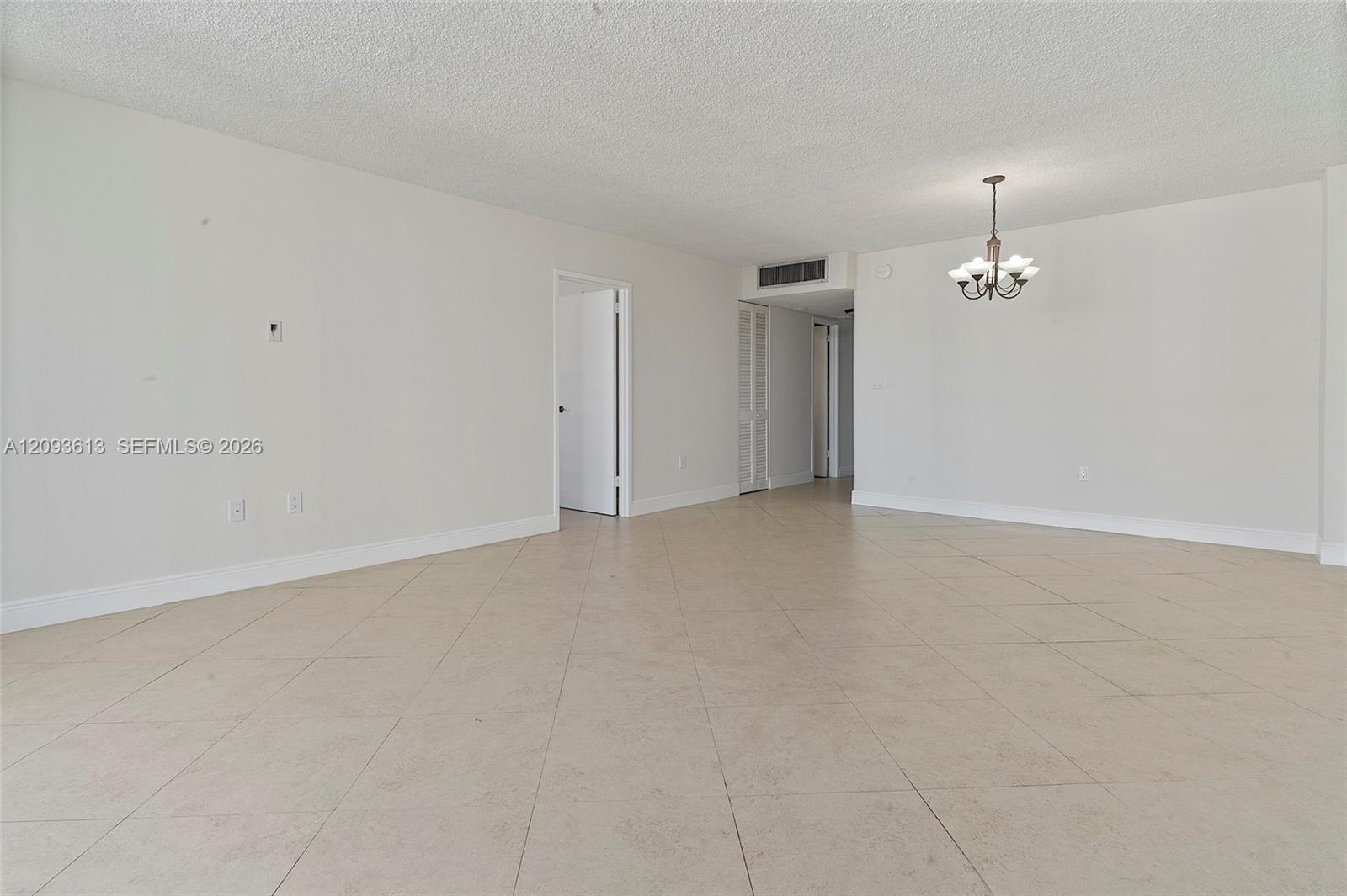 5701 Collins Avenue 1007 Property Photo 11