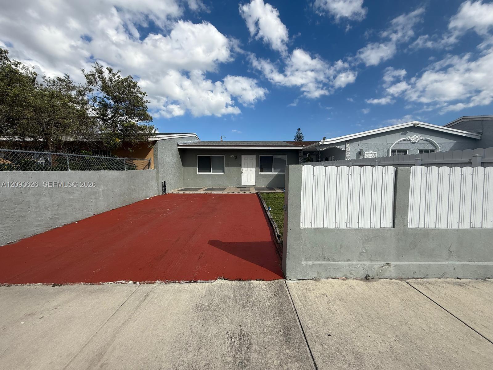 A12093626 Property Photo 2