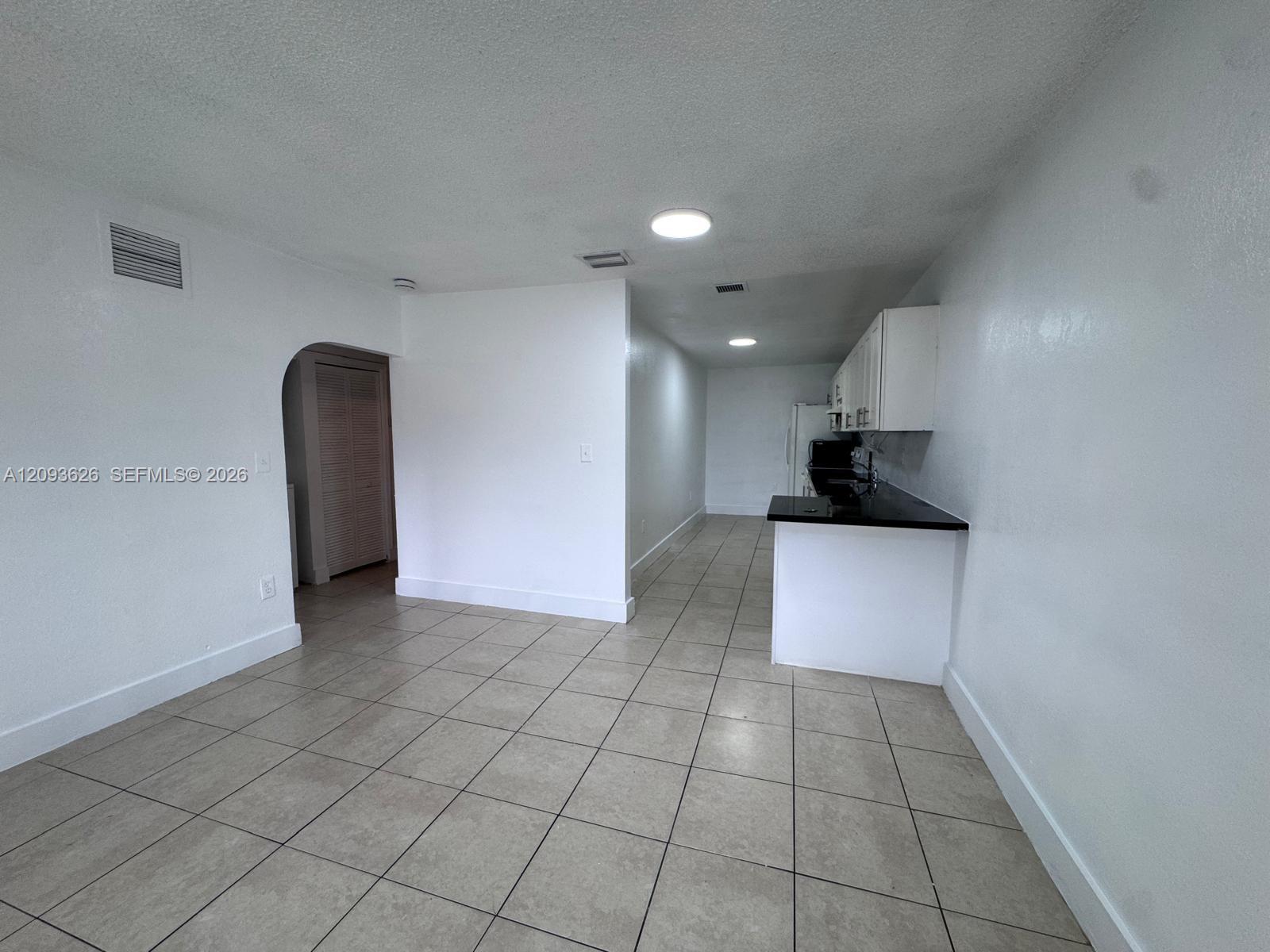 A12093626 Property Photo 4