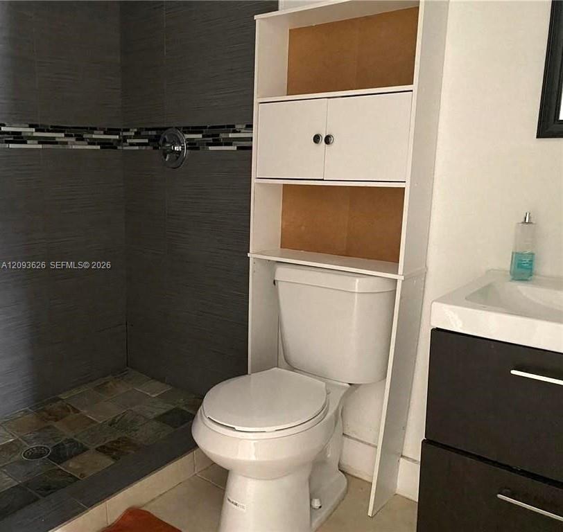 A12093626 Property Photo 6