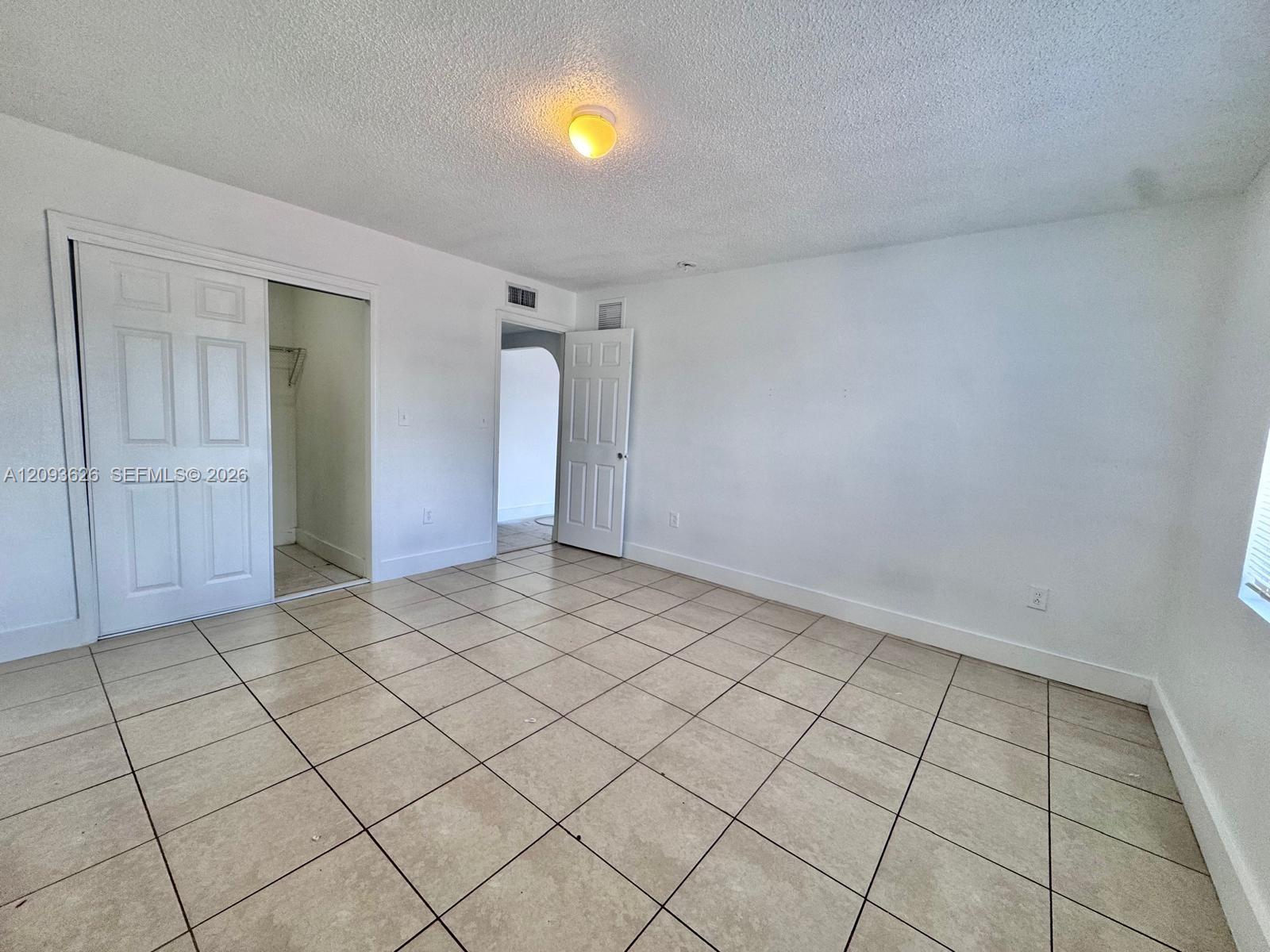 A12093626 Property Photo 7