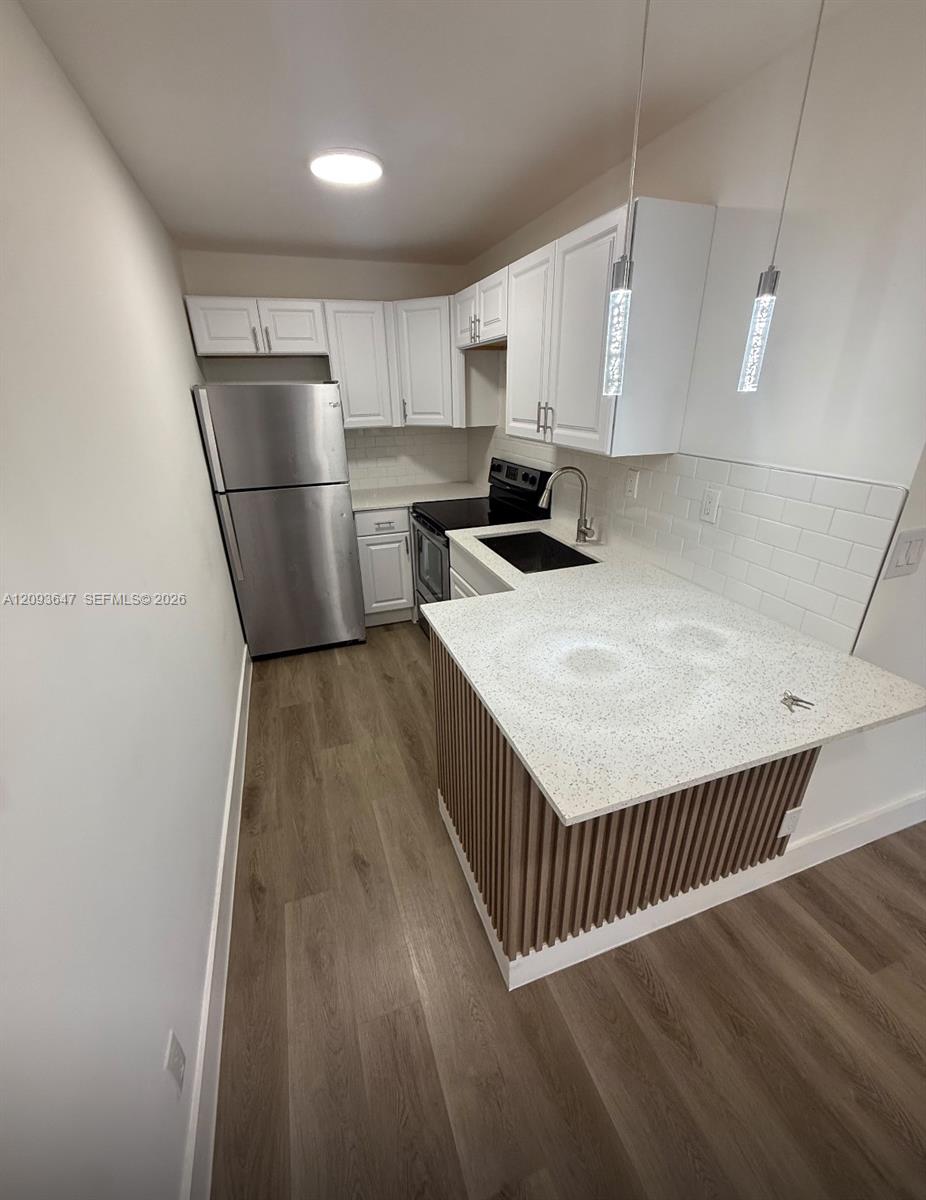 A12093647 Property Photo 6