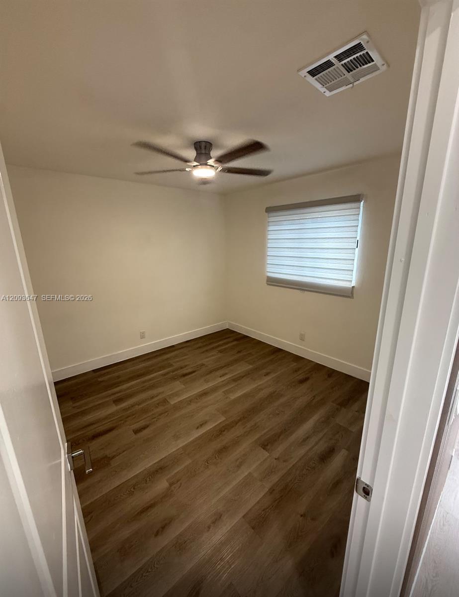 A12093647 Property Photo 9