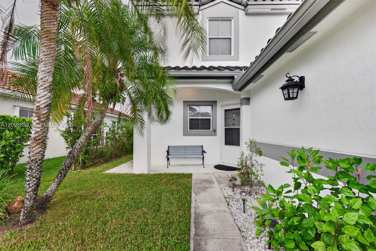 18577 Nw 19th Street Property Photo 5