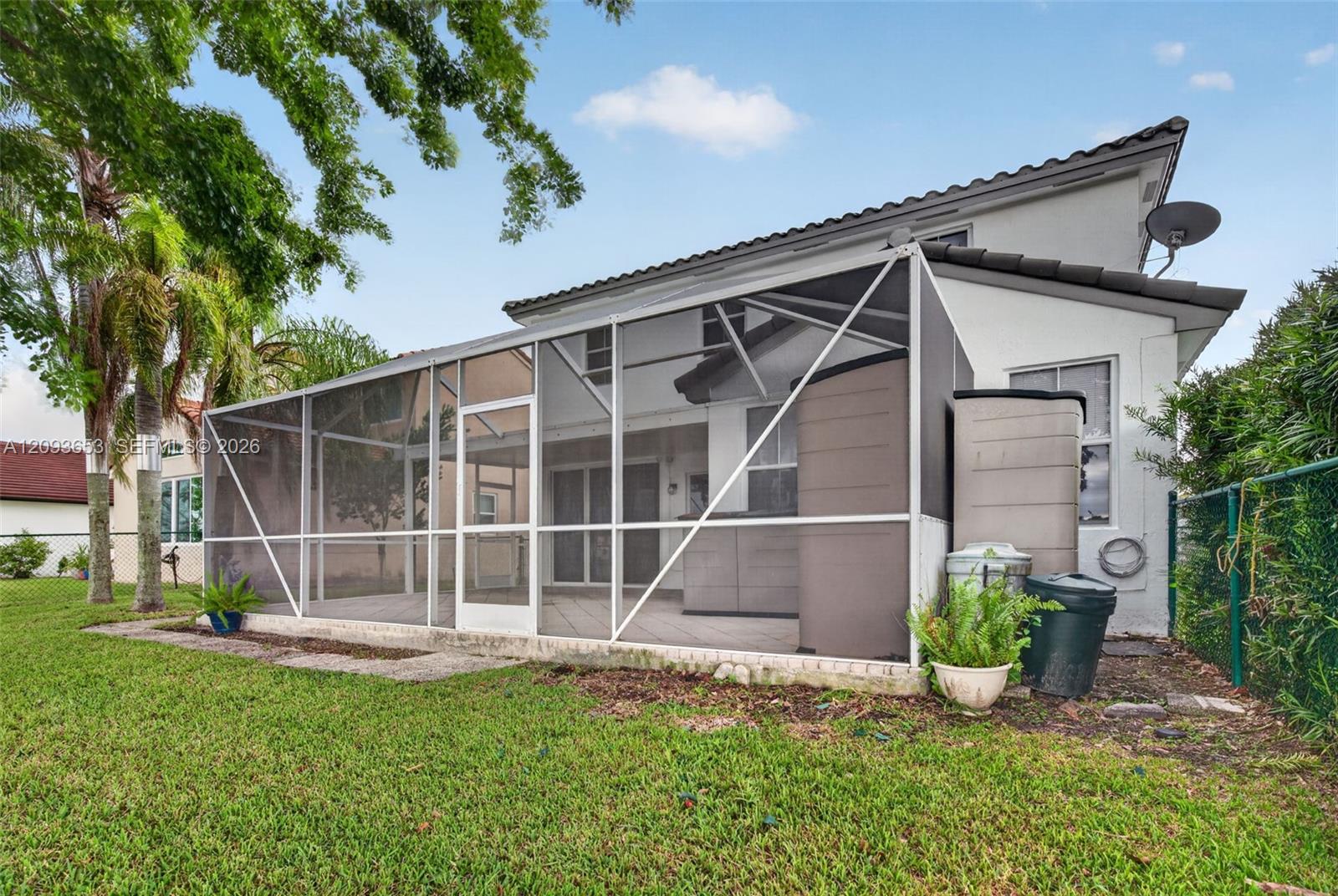 18577 Nw 19th Street Property Photo 40
