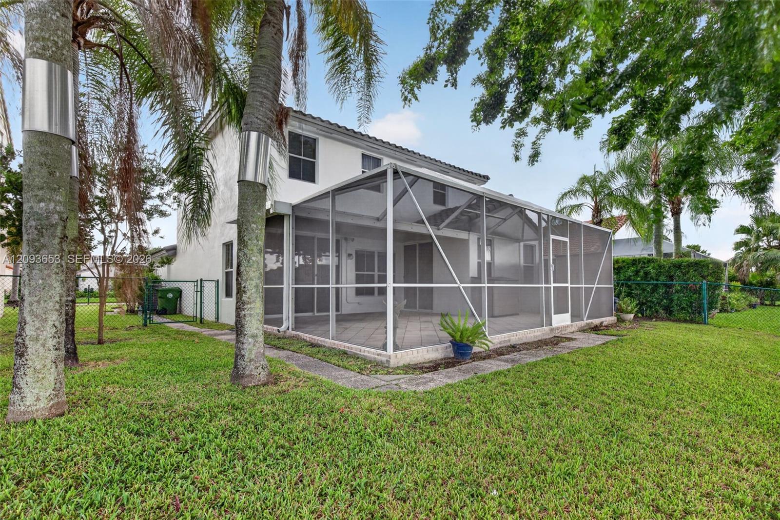 18577 Nw 19th Street Property Photo 41
