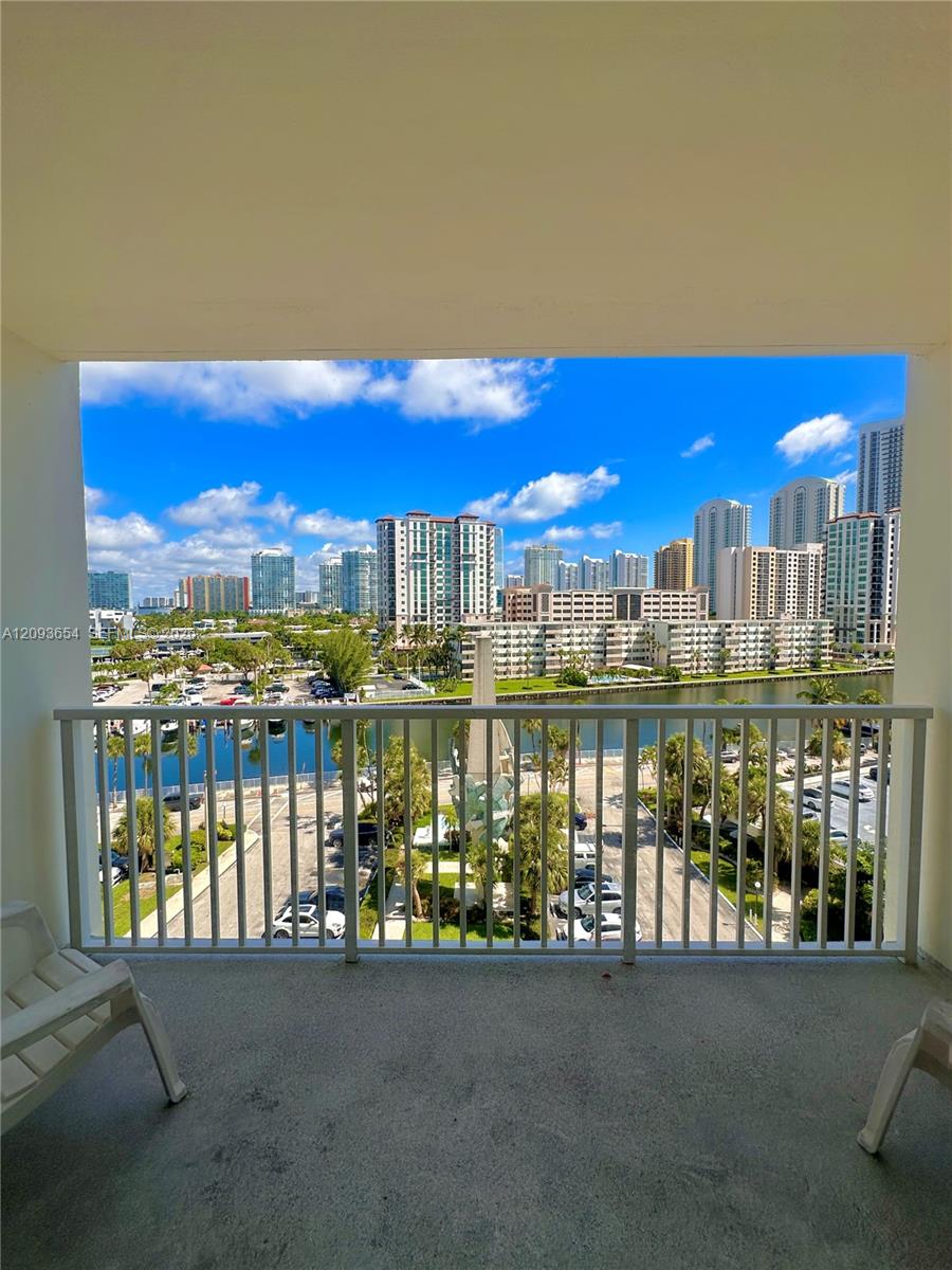 300 Bayview Drive 701 Property Photo 1
