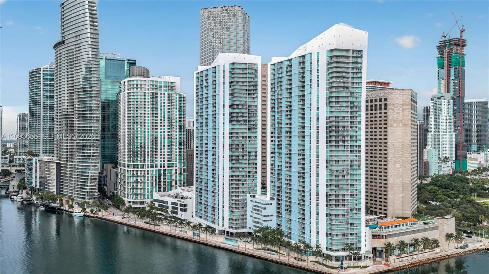 325 S Biscayne Boulevard 2320 Property Photo 5