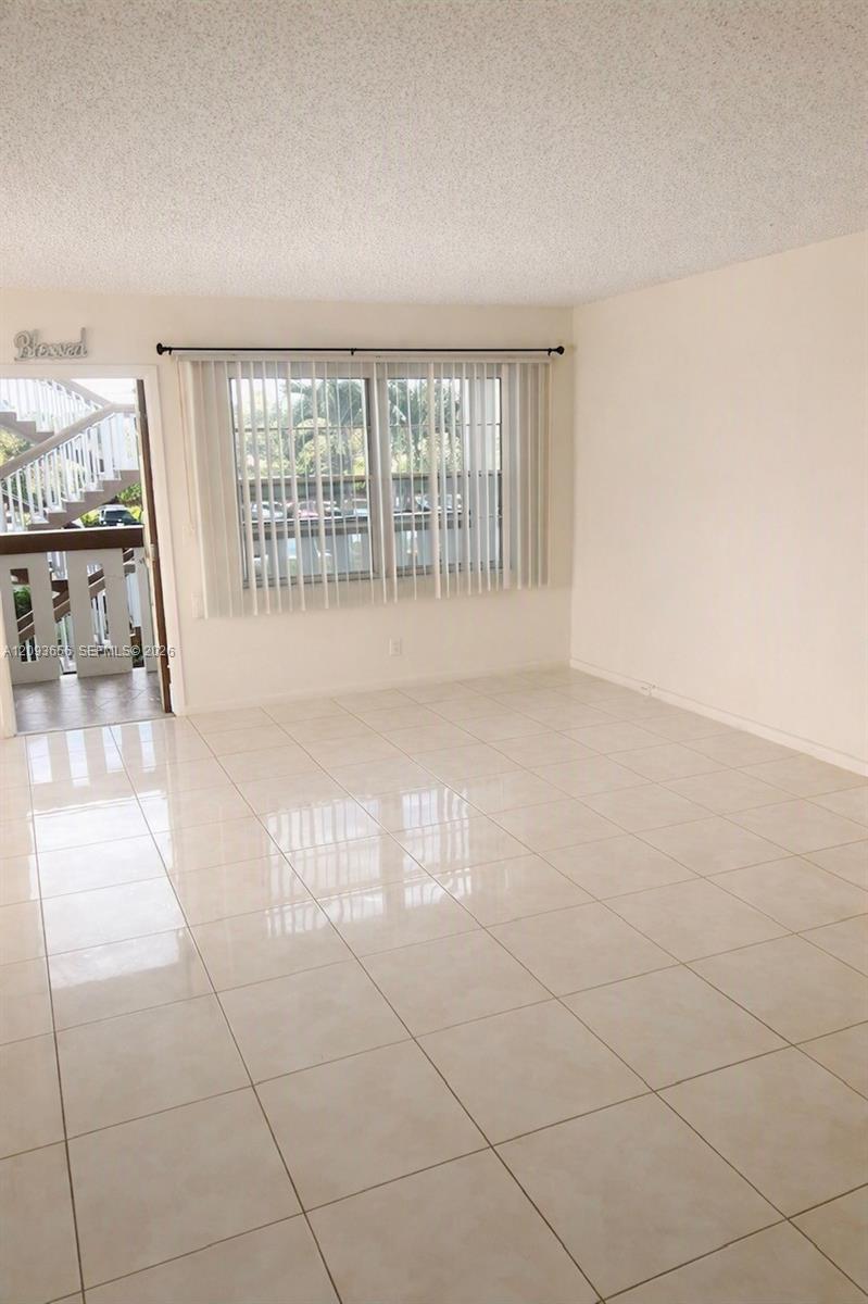 528 Mansfield M 528 Property Photo 2