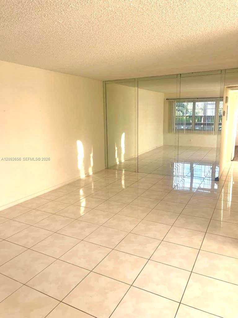 528 Mansfield M 528 Property Photo 4