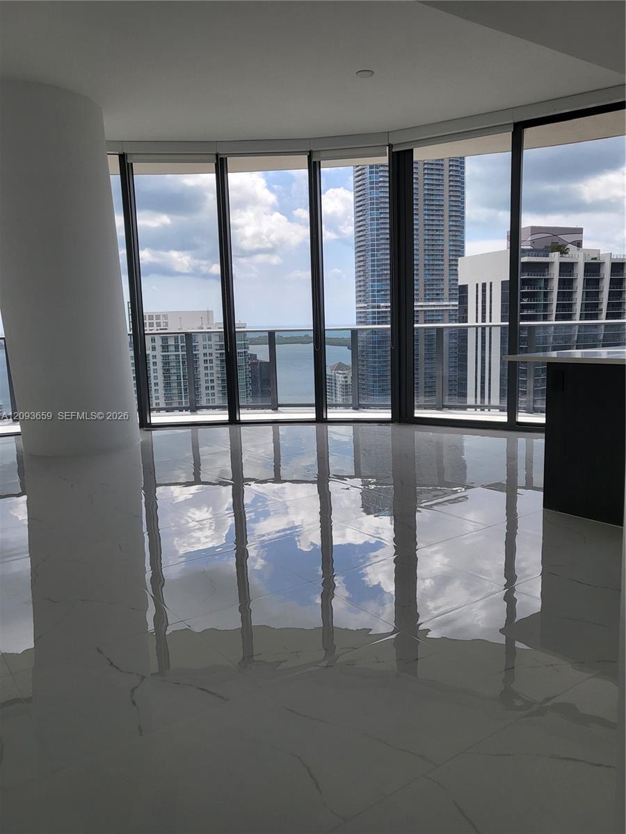 45 SW 9th Street 4303