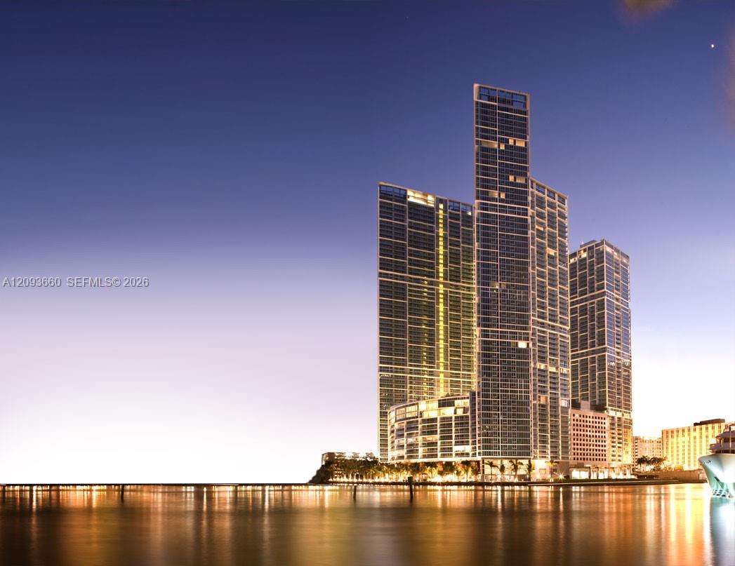 485 Brickell Avenue 3303 Property Photo 1