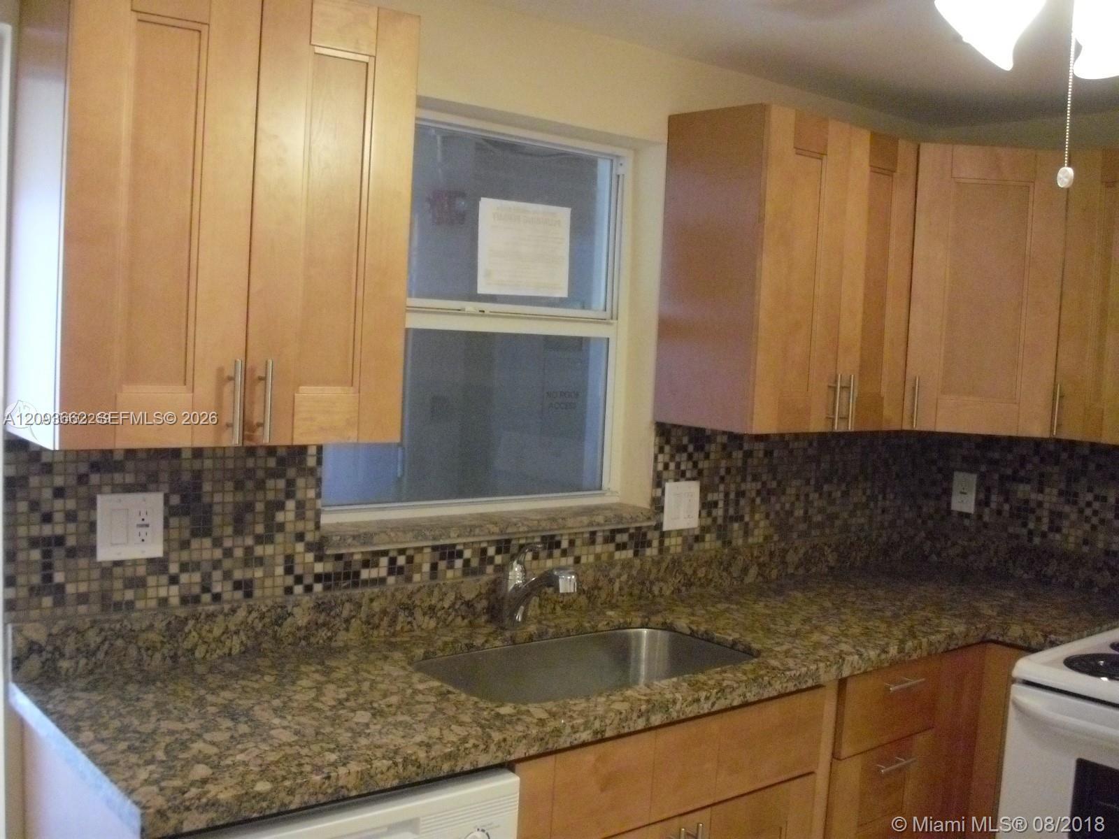 121 Golden Isles Drive 407 Property Photo 10