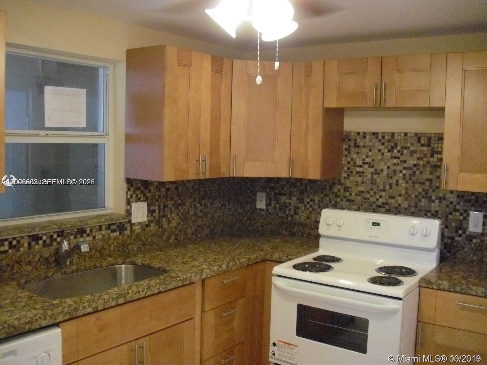 121 Golden Isles Drive 407 Property Photo 11