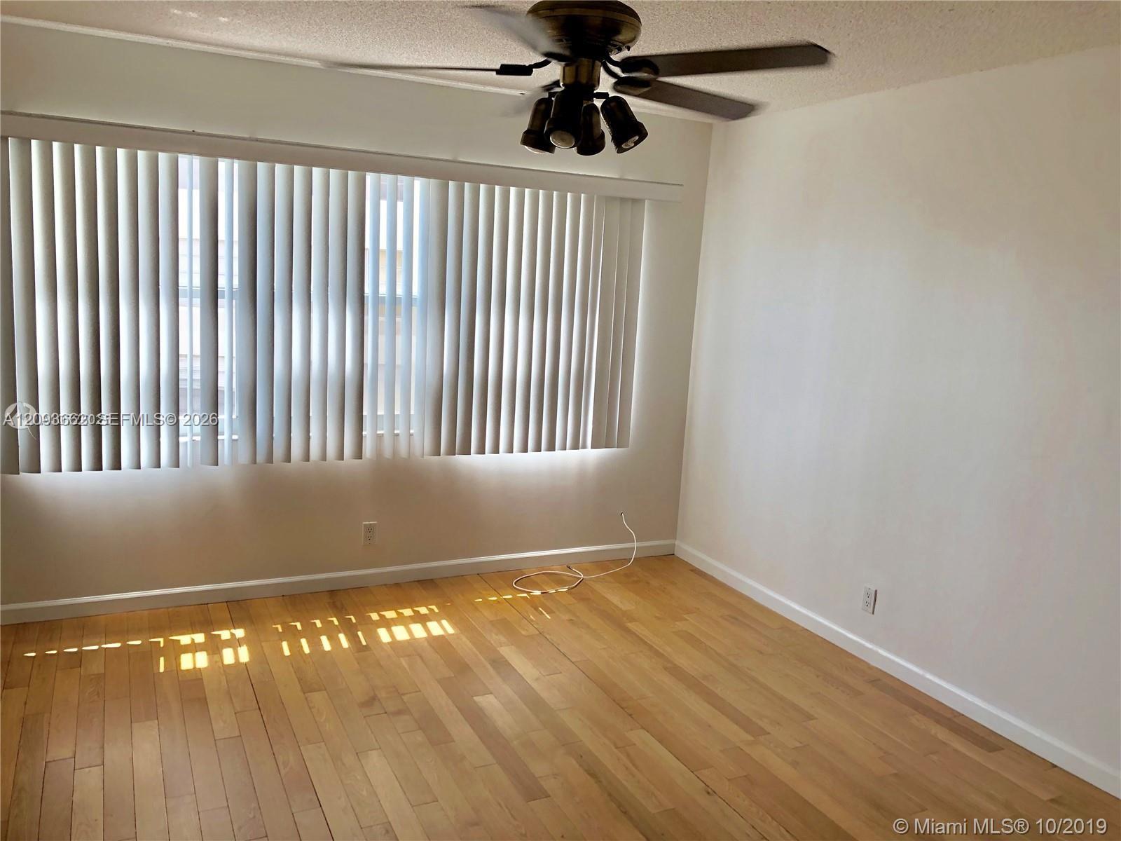 121 Golden Isles Drive 407 Property Photo 17