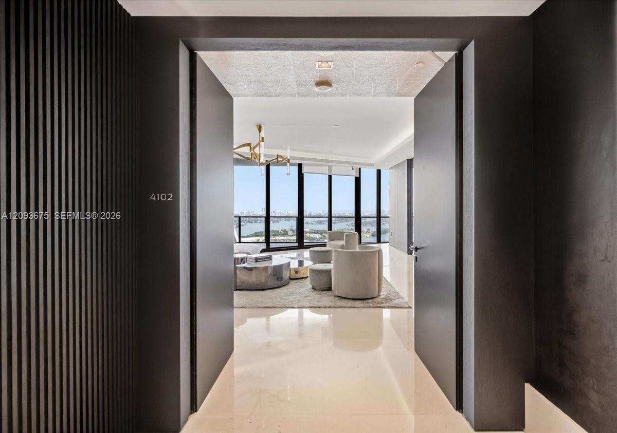 1000 Biscayne Boulevard 4102 Property Photo 1