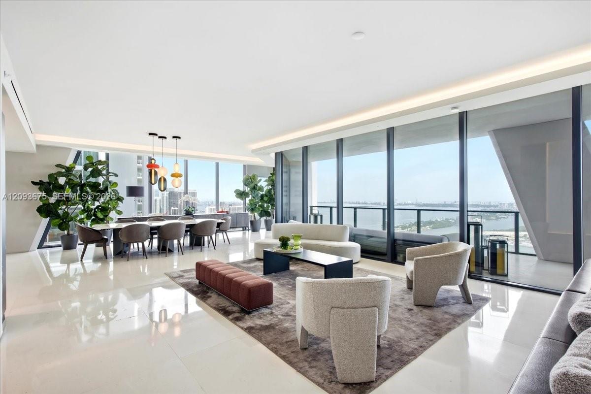 1000 Biscayne Boulevard 4102 Property Photo 4