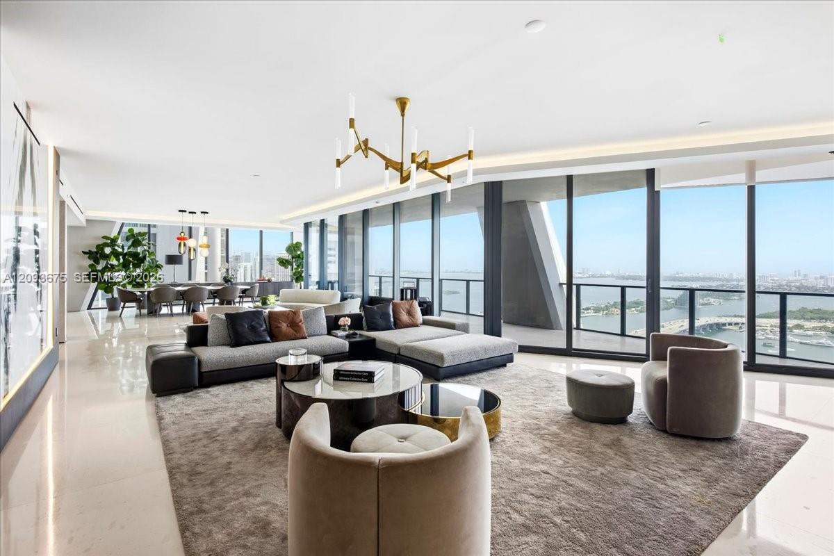 1000 Biscayne Boulevard 4102 Property Photo 6