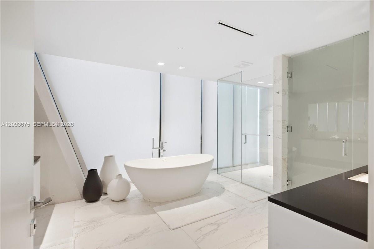 1000 Biscayne Boulevard 4102 Property Photo 19