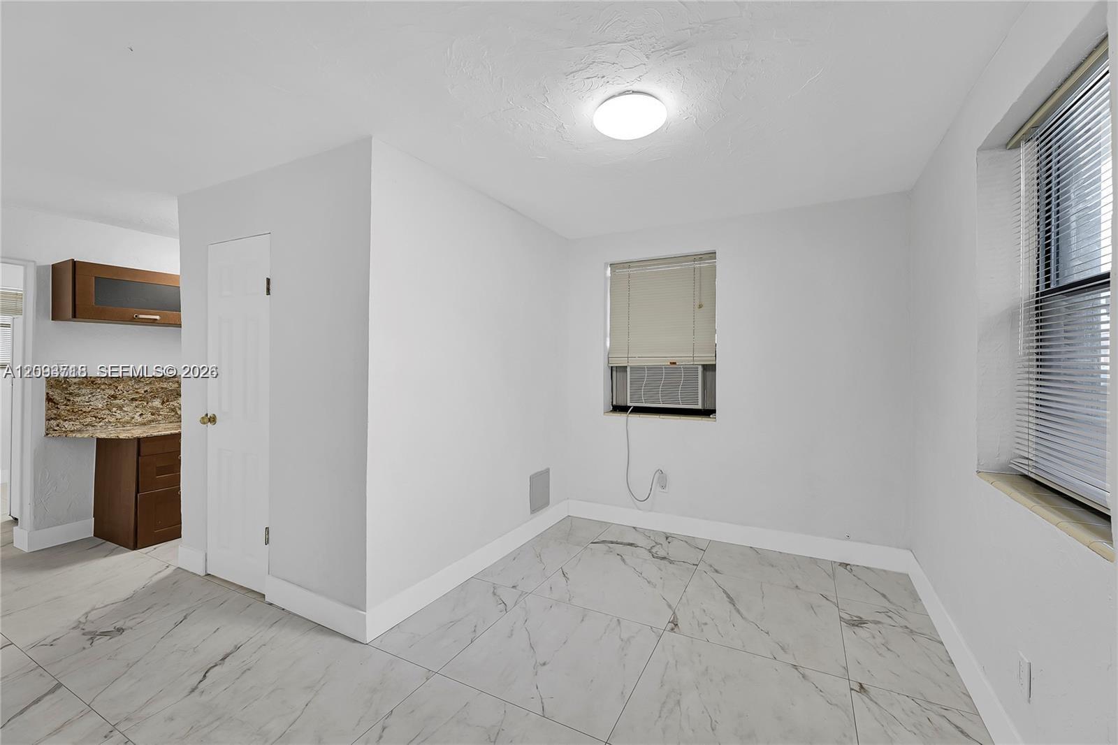 4837 Sw 28th Avenue Property Photo 25