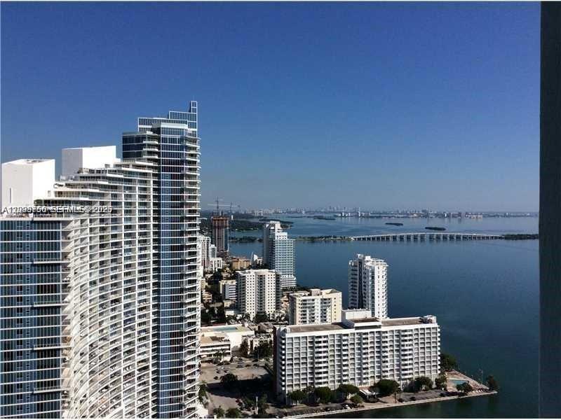 1900 N Bayshore Drive 3916 Property Photo 1