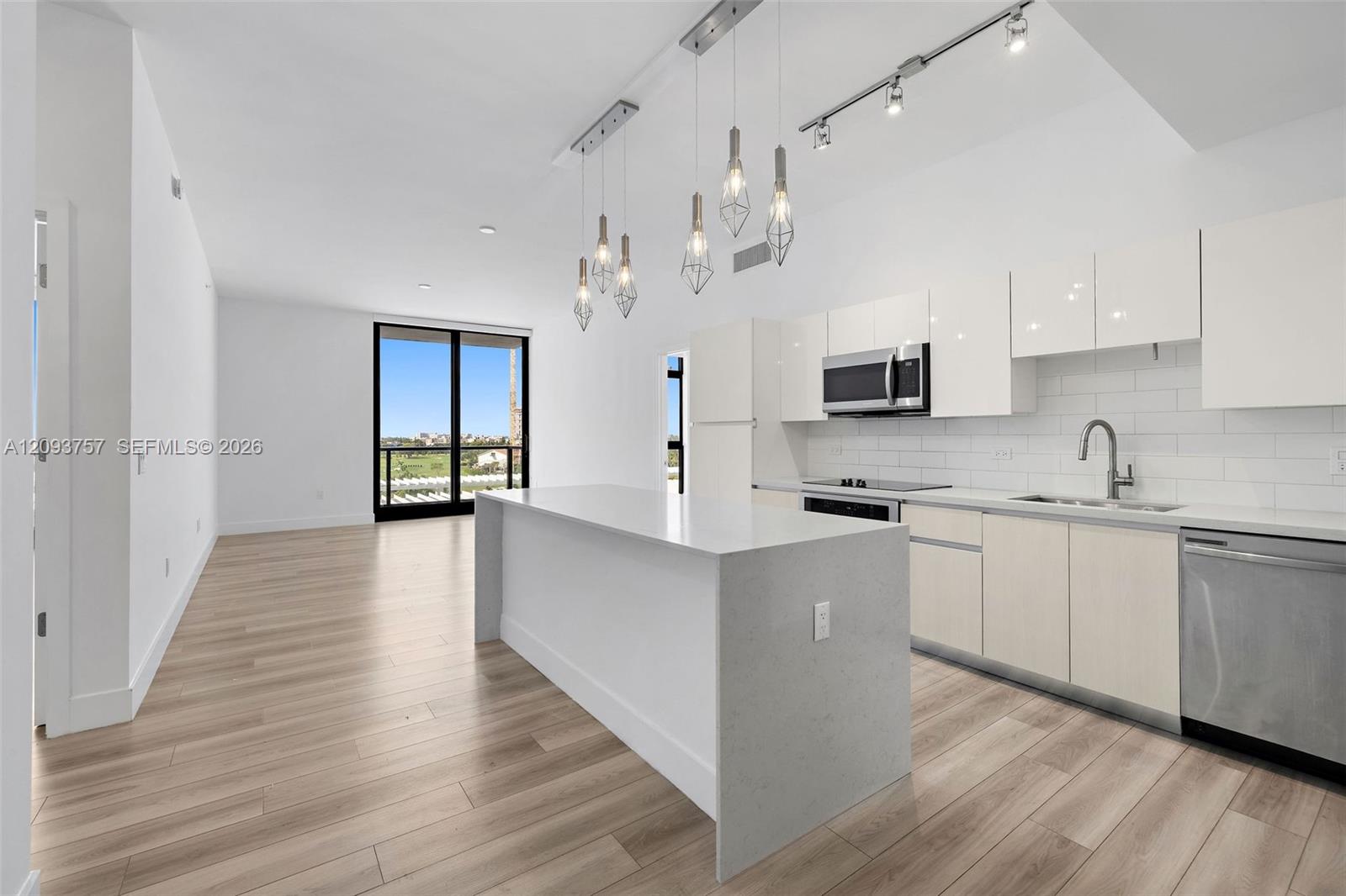 101 Diplomat Parkway 809 Property Photo 1