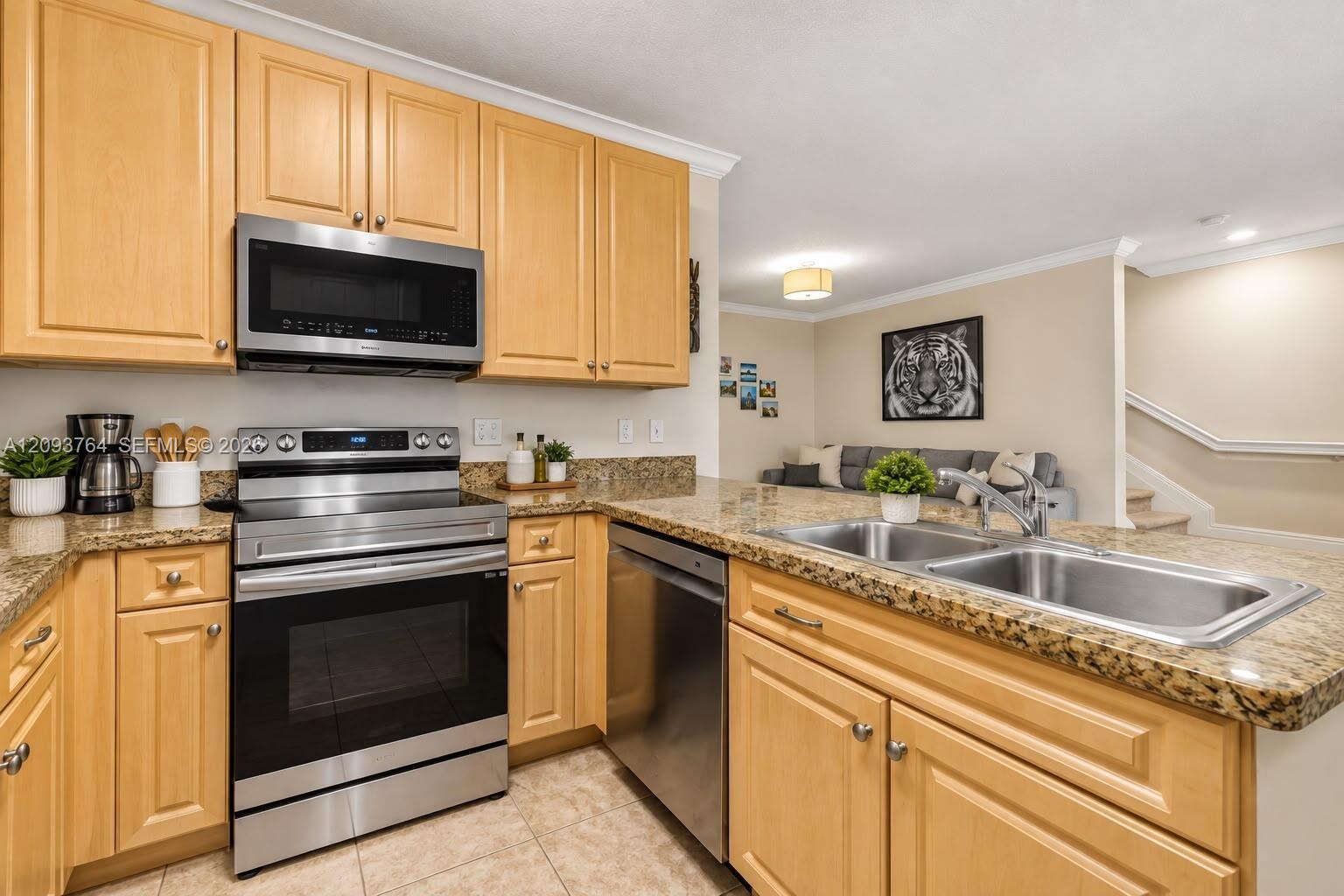 841 S Ocean Boulevard Property Photo 8