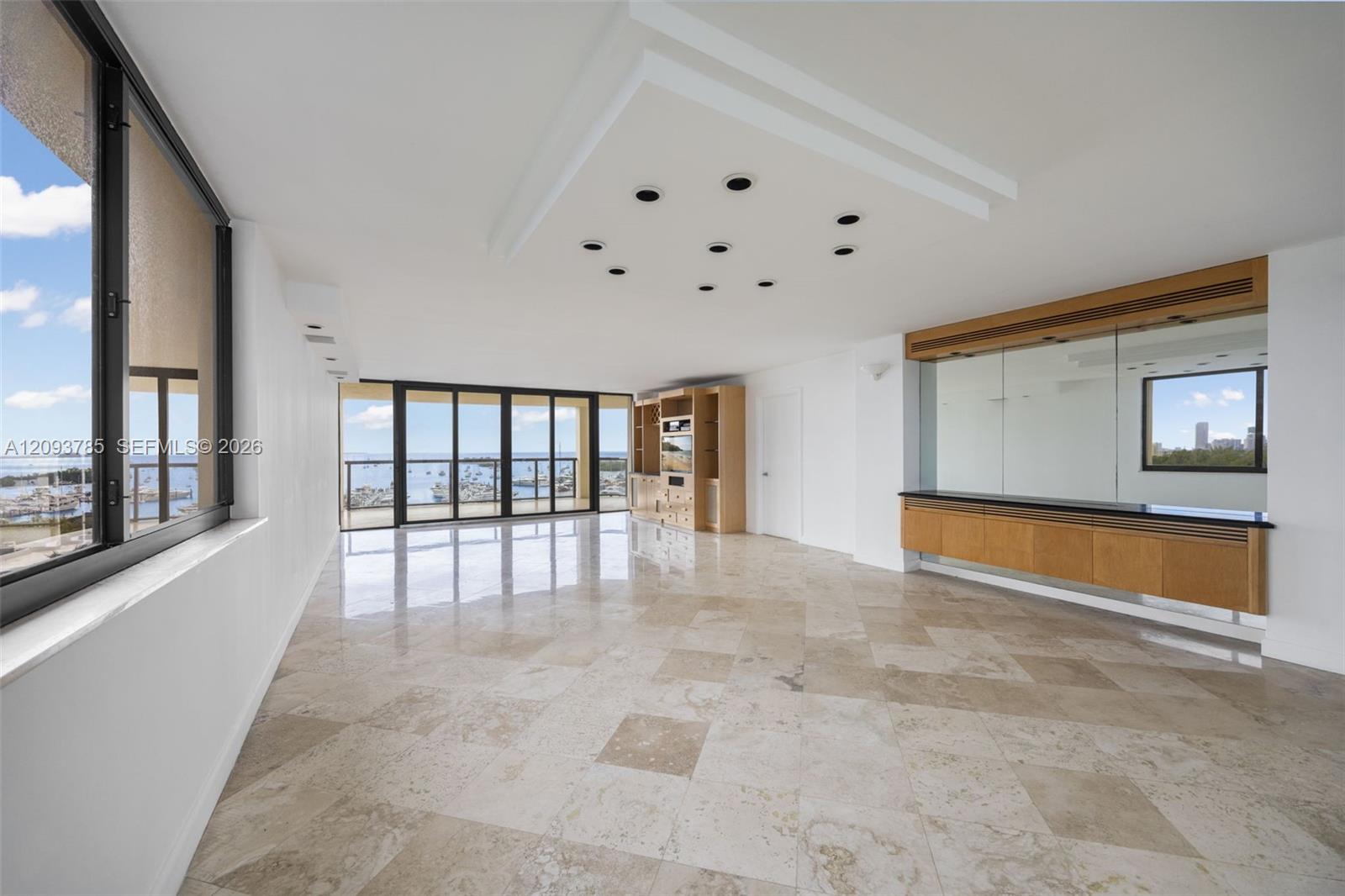 2575 S Bayshore Drive 10a & 10b Property Photo 5
