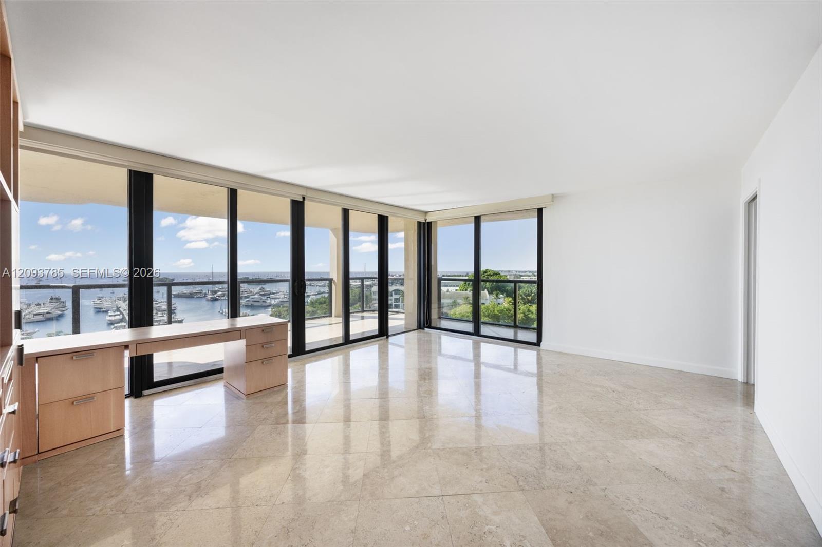 2575 S Bayshore Drive 10a & 10b Property Photo 7