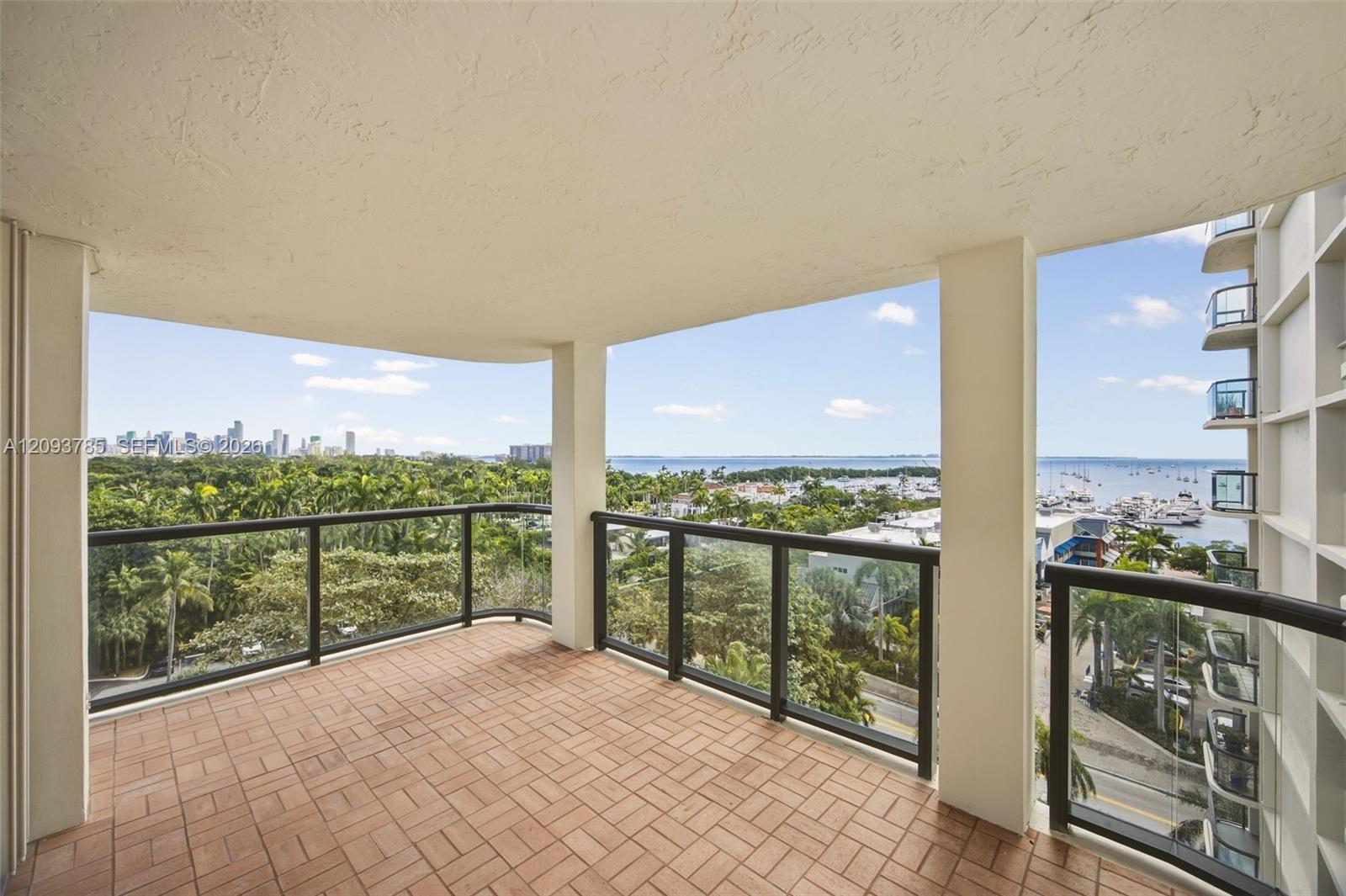 2575 S Bayshore Drive 10a & 10b Property Photo 14