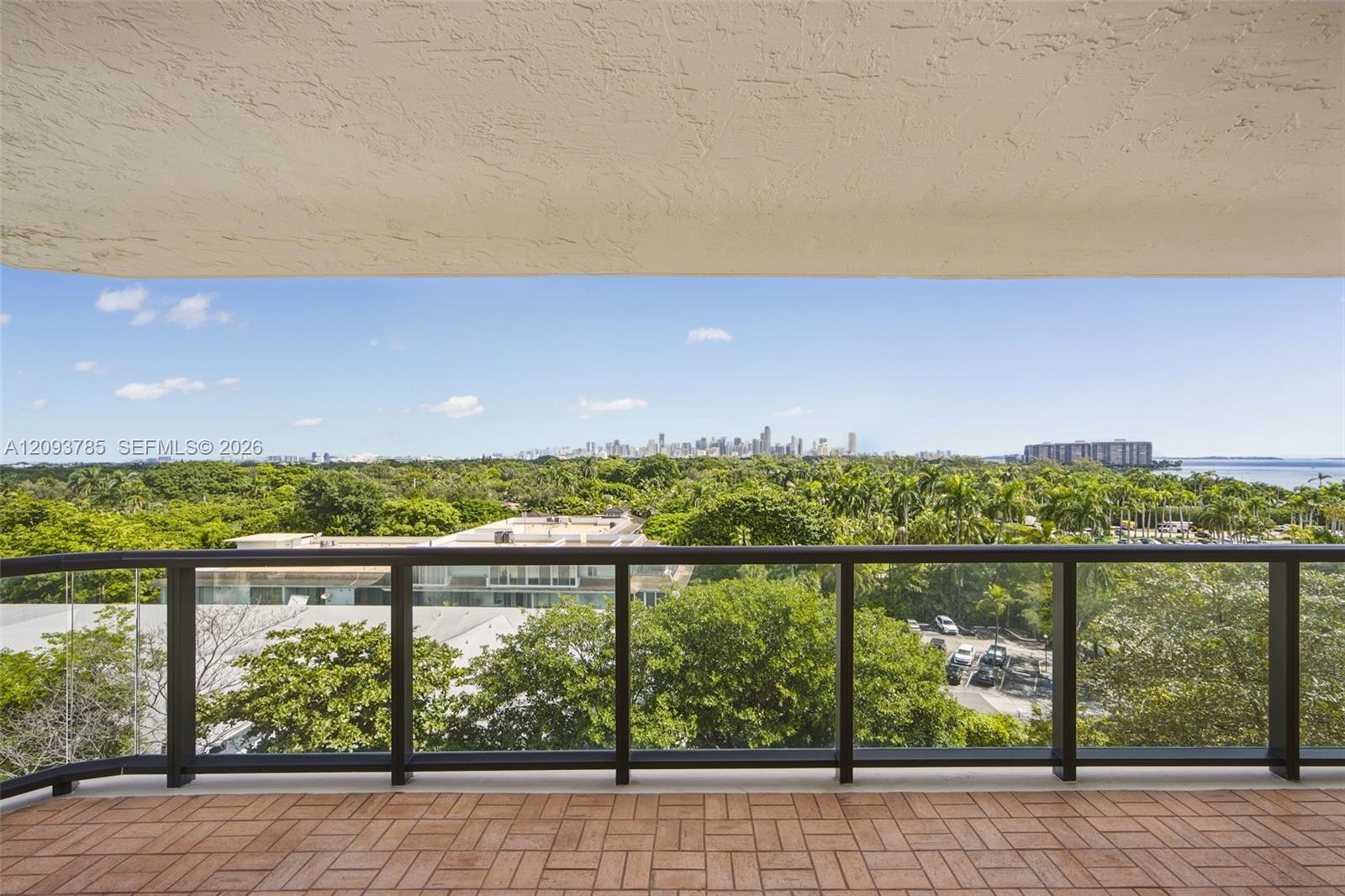 2575 S Bayshore Drive 10a & 10b Property Photo 27