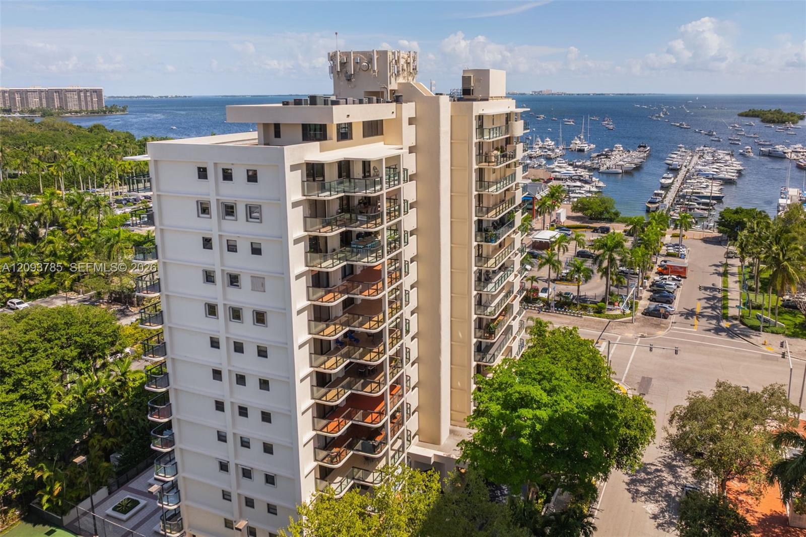 2575 S Bayshore Drive 10a & 10b Property Photo 32