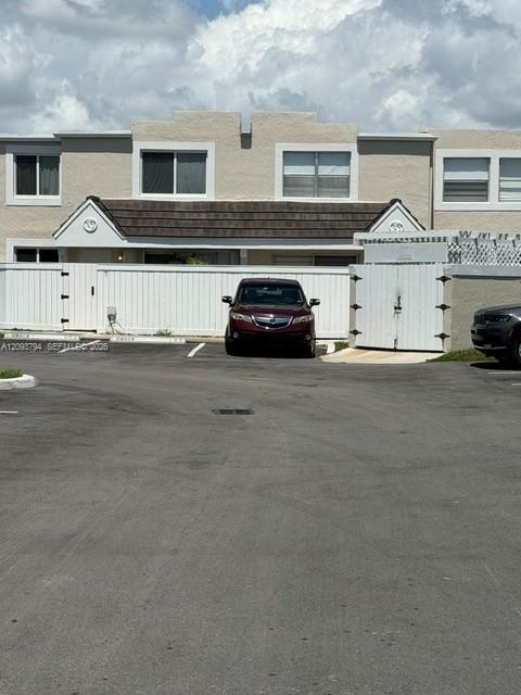 4590 Sw 68th Ct Circle 8 Property Photo 5
