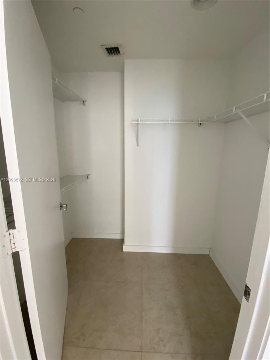 1060 Brickell Avenue 3105 Property Photo 7