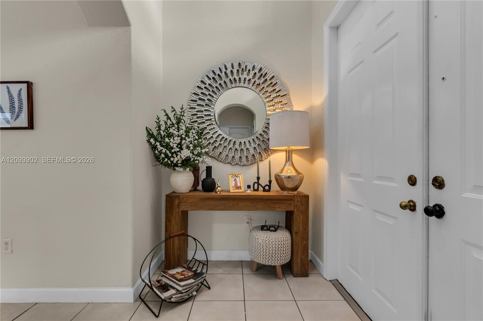 A12093902 Property Photo 4