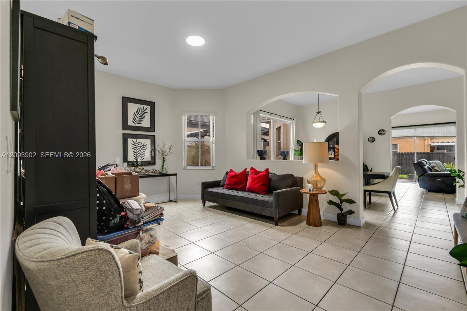 A12093902 Property Photo 8