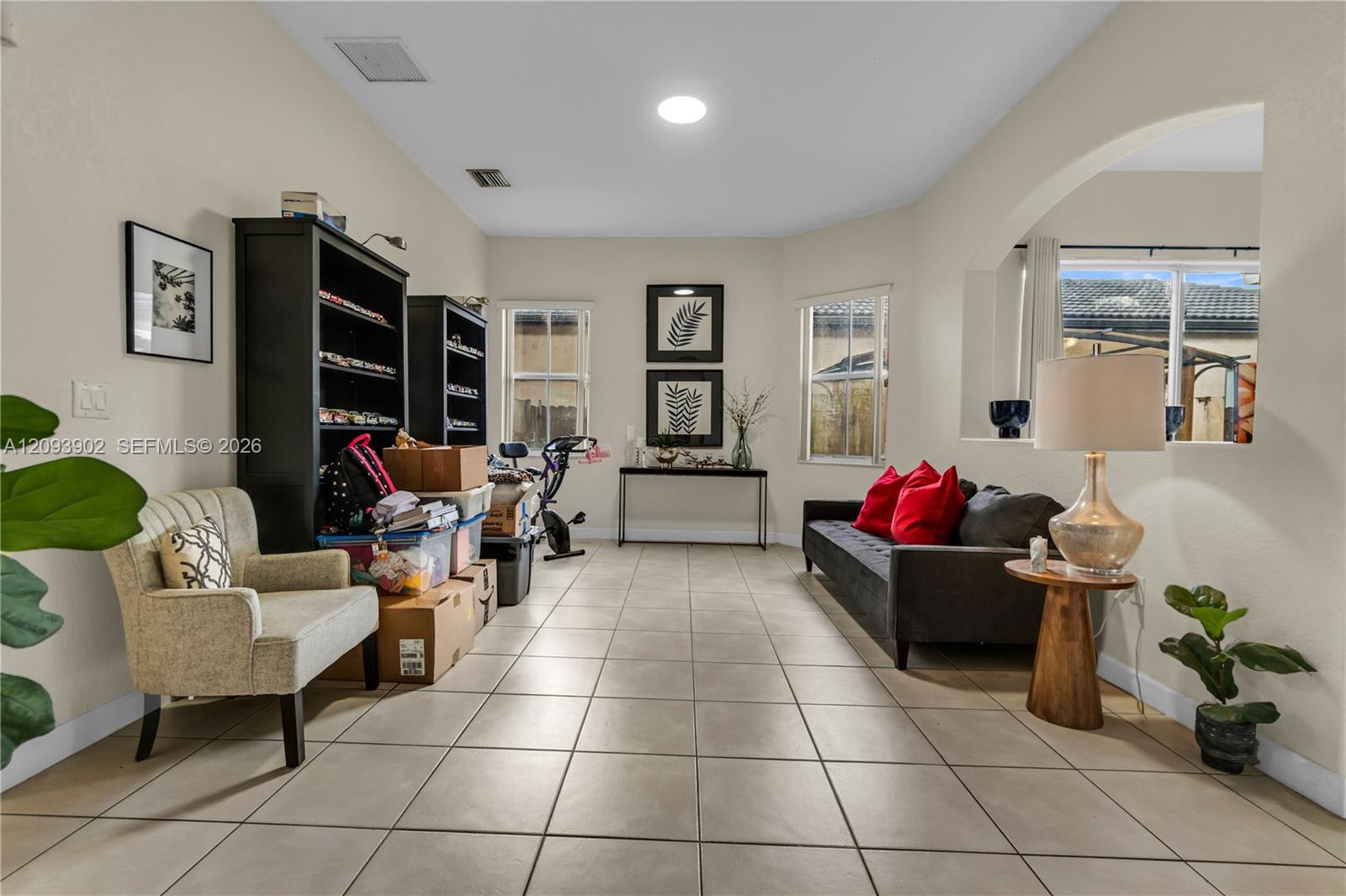 A12093902 Property Photo 9