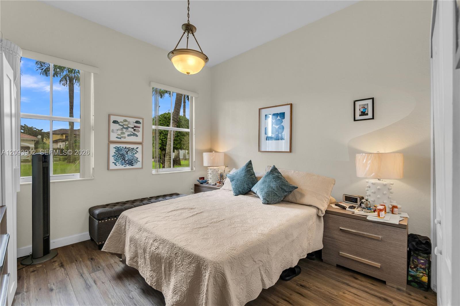 A12093902 Property Photo 35